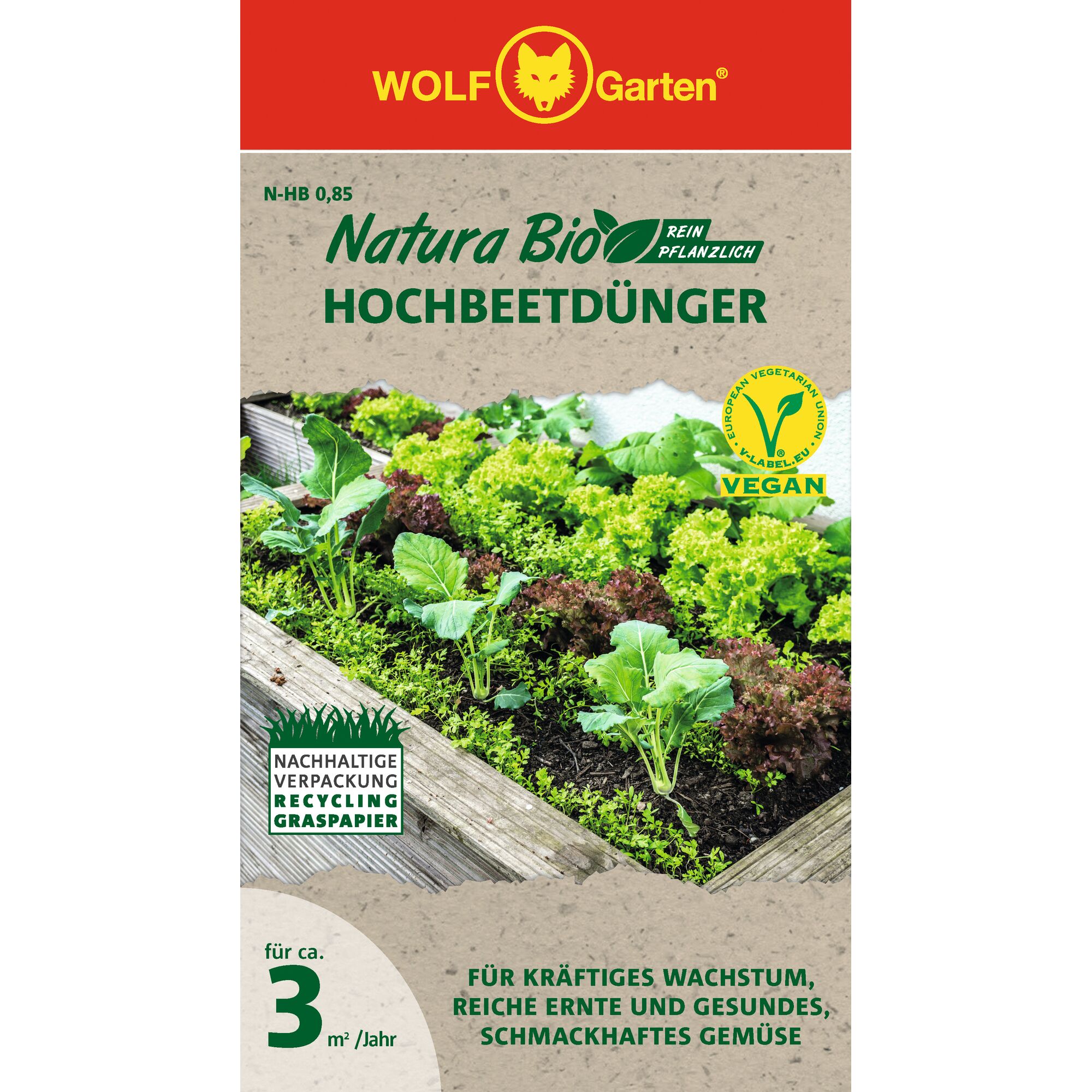 Packaging of WOLFGarten Natura Bio Hochbeetdünger, a vegan, plant-based fertilizer for raised garden beds. The cover features a vibrant raised bed with various leafy vegetables and highlights sustainable packaging made from recycled grass paper.