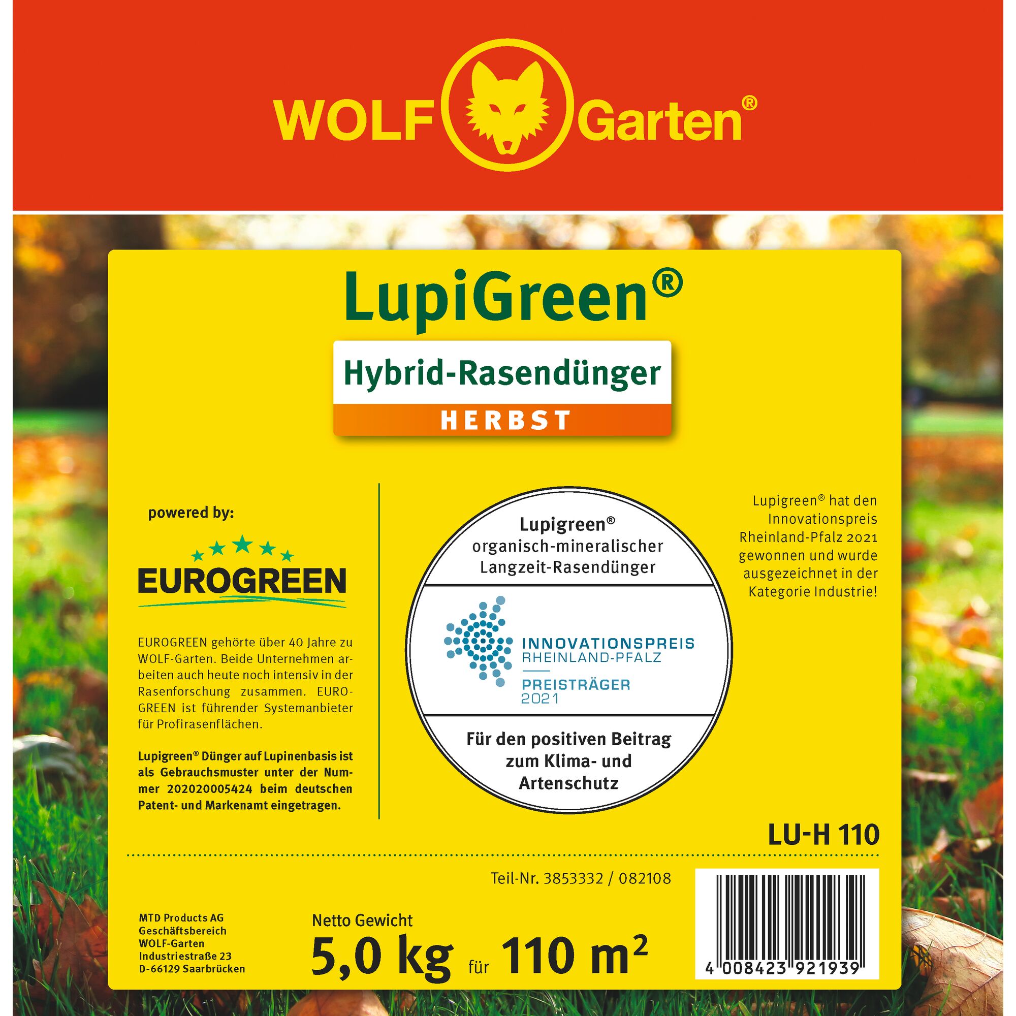 Front label of a WOLF-Garten LupiGreen Hybrid Lawn Fertilizer Autumn packaging, showing yellow and red branding, product description, award badges, and usage information for 5.0 kg covering 110 square meters.